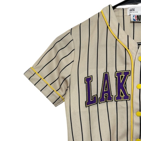 Kids NBA Los Angeles Lakers Baseball Style Jersey Size 2 Pinstripe Yellow Trim - Picture 3 of 8